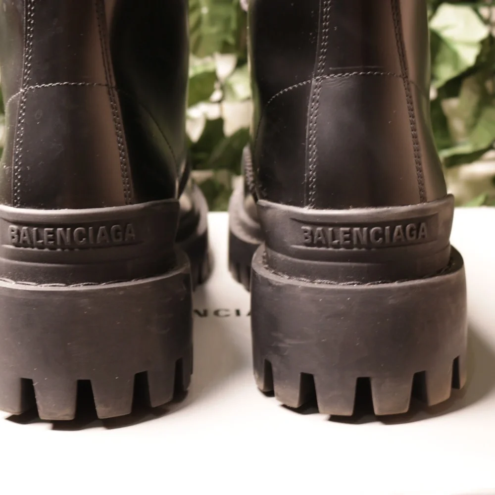 Balenciaga Strike Combat Bootie Women's EU 39 US 9 - Picture 7 of 7